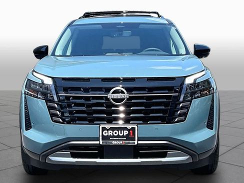New 2026 Nissan Pathfinder SL w/ SL Premium Package FWD image 3