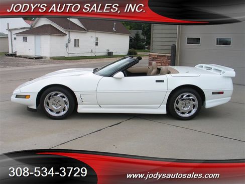 Used 1996 Chevrolet Corvette Convertible RWD image 35