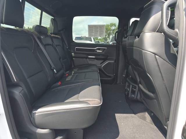 Used 2025 RAM 1500 Laramie AWD/4WD image 32