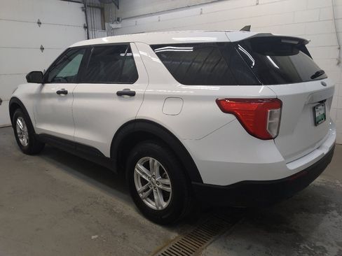 Used 2023 Ford Explorer 4WD image 3