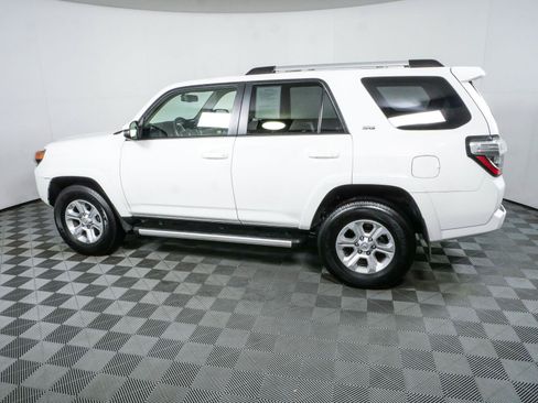 Used 2019 Toyota 4Runner SR5 Premium AWD/4WD image 30