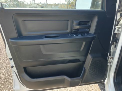 Used 2018 RAM 1500 ST RWD image 15