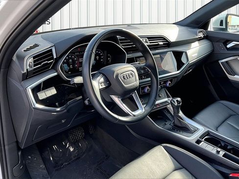 Used 2024 Audi Q3 2.0T Premium Plus w/ Premium Plus Package image 17