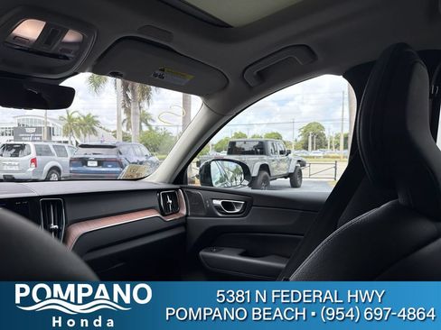 Used 2023 Volvo XC60 B5 Plus w/ Climate Package AWD/4WD image 13