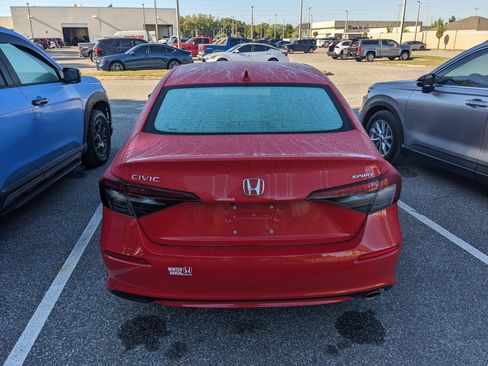 Used 2025 Honda Civic Sport image 9