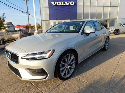 Used 2019 Volvo S60 T5 Momentum