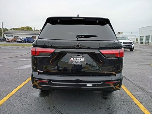 New 2026 Toyota Sequoia Platinum image 5