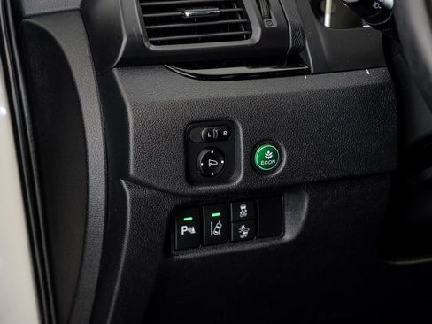 Used 2018 Honda Pilot Elite image 29