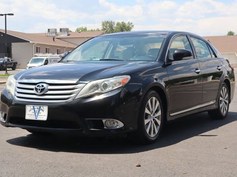Used 2011 Toyota Avalon Limited FWD image 11