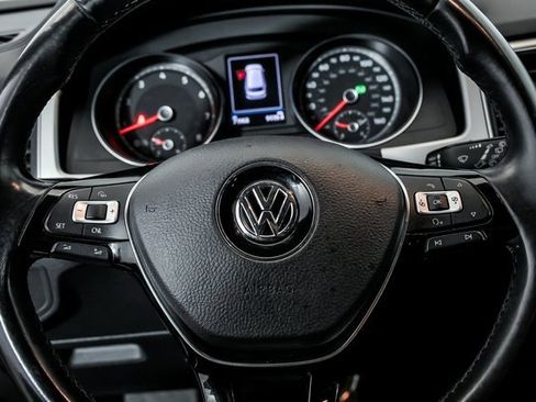 Used 2018 Volkswagen Atlas SE image 17