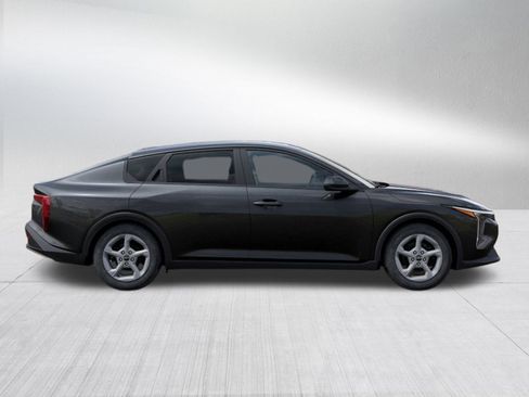 New 2025 Kia K4 LXS image 7