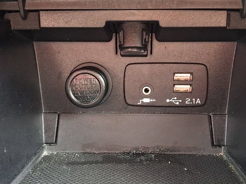 Used 2019 Subaru Outback 2.5i Limited AWD/4WD image 30