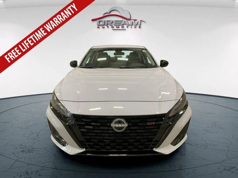 New 2026 Nissan Altima 2.5 SR FWD image 2