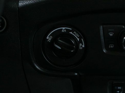Used 2023 Nissan Frontier SV w/ SV Convenience Package AWD/4WD image 20