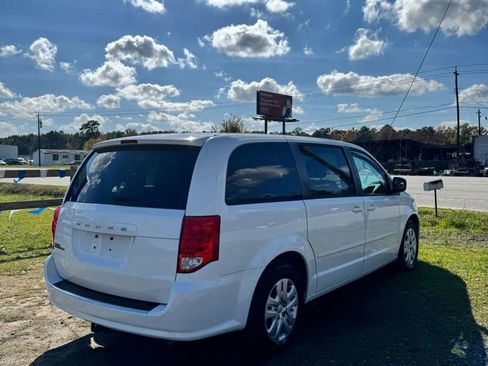Used 2015 Dodge Grand Caravan SE w/ Quick Order Package 29E SE image 9
