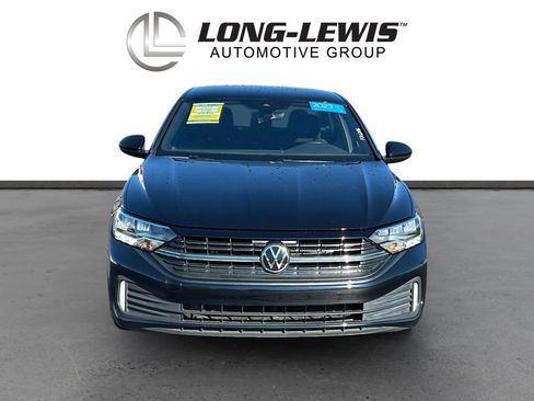 Certified 2023 Volkswagen Jetta Sport image 11