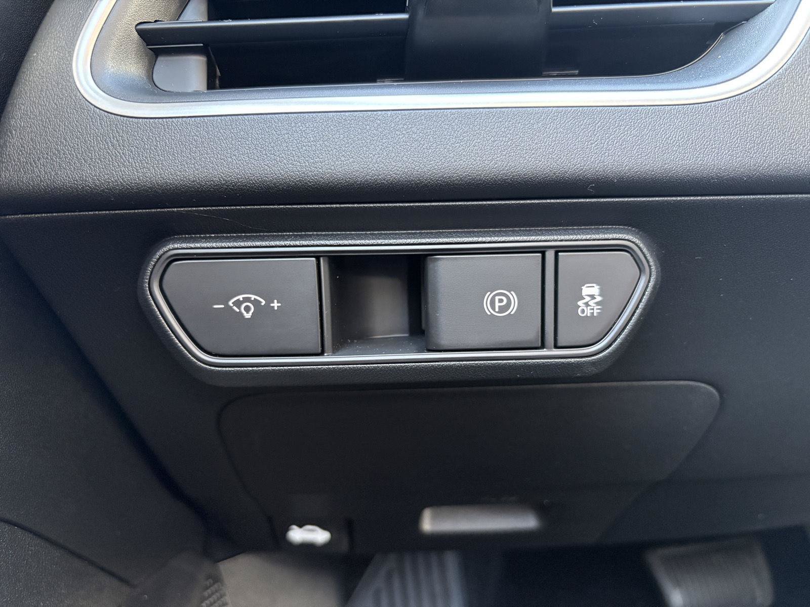Used 2025 Kia K4 FWD image 38