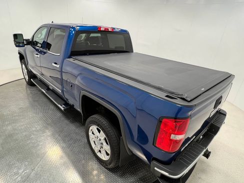 Used 2018 GMC Sierra 2500 SLT w/ Duramax Plus Package AWD/4WD image 28