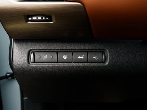 New 2025 Nissan Pathfinder Platinum image 21