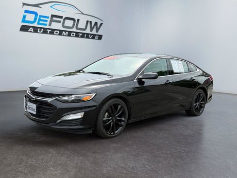 Used 2024 Chevrolet Malibu LT w/ Midnight Edition FWD image 7