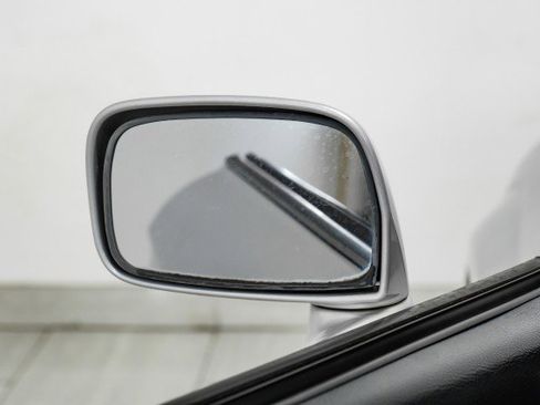 Used 2002 Toyota MR2 image 29