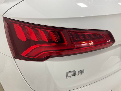 Used 2018 Audi Q5 2.0T Premium Plus w/ Premium Plus Package AWD/4WD image 27