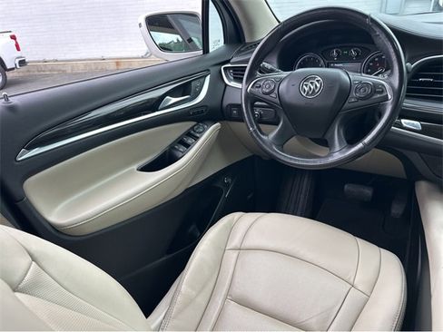 Used 2019 Buick Enclave Premium image 16