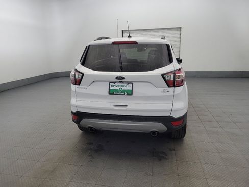 Used 2017 Ford Escape SE w/ Equipment Group 201A image 7