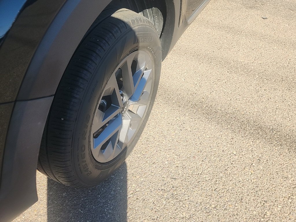 Certified 2024 Kia Telluride LX FWD image 14