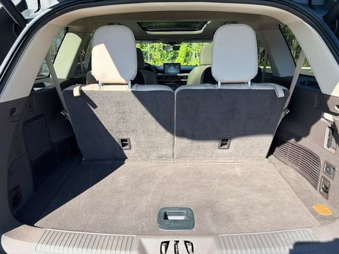 Used 2023 Lincoln Aviator Reserve RWD image 15