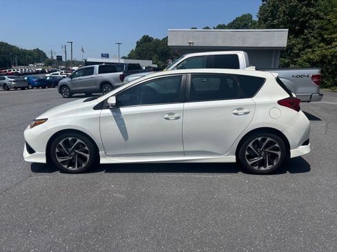 Used 2016 Scion iM FWD image 3