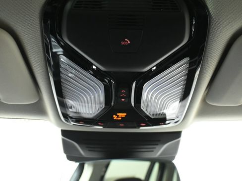 Used 2027 BMW X7 xDrive40i AWD/4WD image 21