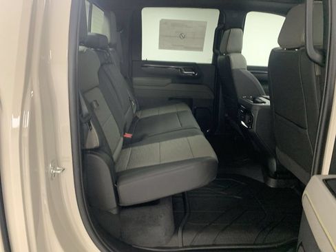 New 2026 Chevrolet Silverado 2500 ZR2 AWD/4WD image 26