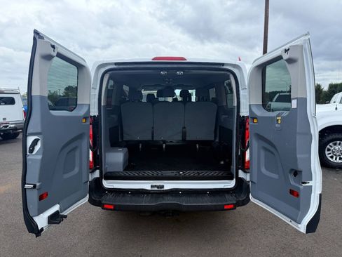 Used 2016 Ford Transit 150 XLT RWD image 8