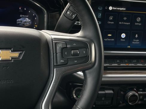 Used 2025 Chevrolet Silverado 1500 LT image 15