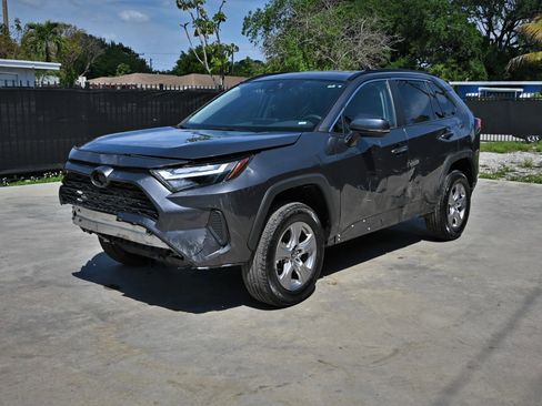 Used 2025 Toyota RAV4 XLE image 1