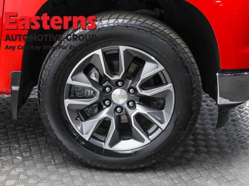 Used 2023 Chevrolet Silverado 1500 LT image 33