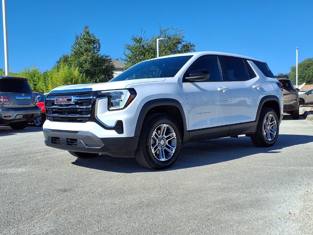 Used 2026 GMC Terrain Elevation FWD image 3