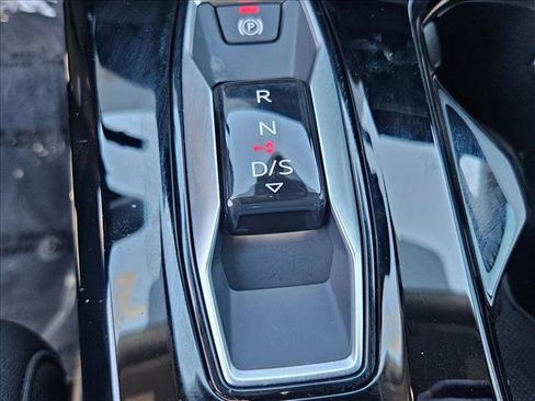 Used 2025 Audi Q5 Premium Plus w/ Premium Plus AWD/4WD image 12
