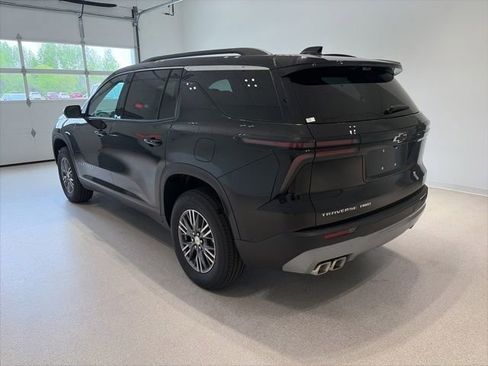 New 2026 Chevrolet Traverse LT w/ Driver Confidence Package AWD/4WD image 4