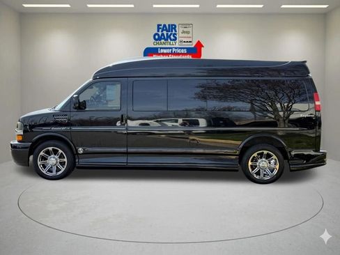 Used 2014 Chevrolet Express 2500 Extended image 10