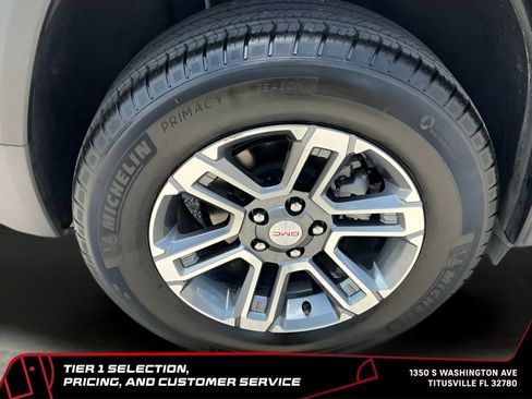 Used 2025 GMC Terrain Elevation AWD/4WD image 35