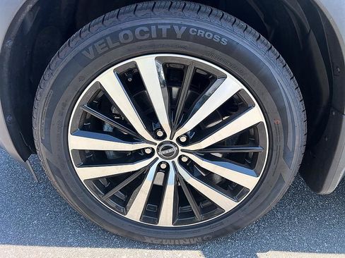 Certified 2023 Nissan Pathfinder Platinum AWD/4WD image 9