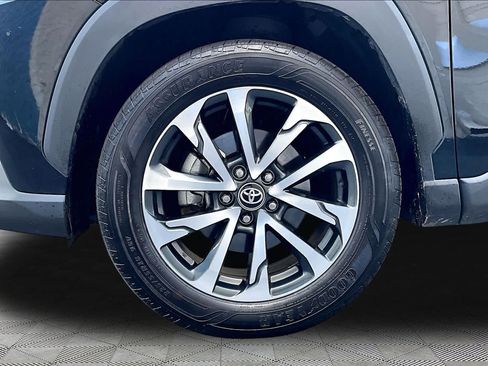 Certified 2025 Toyota Corolla Cross XLE AWD/4WD image 11
