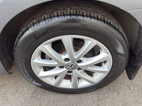 Used 2012 Volkswagen Jetta SE image 9