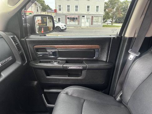 Used 2017 RAM 1500 Laramie AWD/4WD image 22