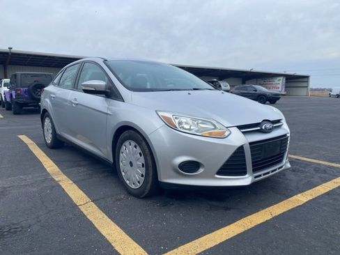 Used 2014 Ford Focus SE image 3