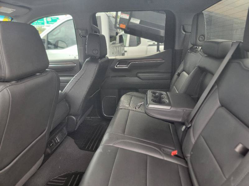 Used 2025 GMC Sierra 1500 SLT AWD/4WD image 12