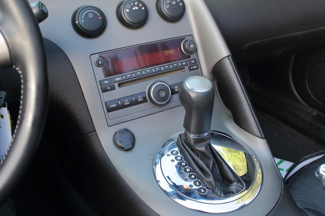 Used 2007 Pontiac Solstice Convertible w/ Premium Package RWD image 45