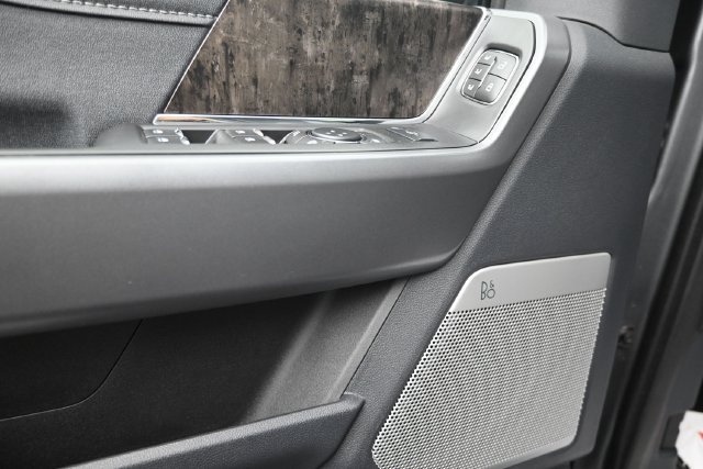 Used 2024 Ford F350 Lariat w/ Lariat Ultimate Package AWD/4WD image 15